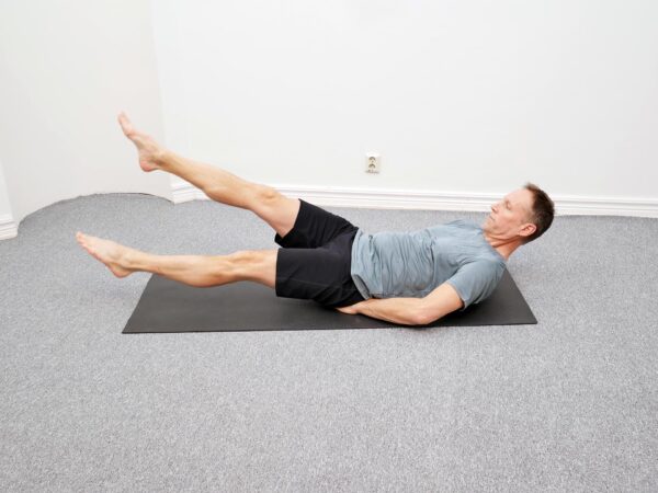 Det andra benet lyfts medan det första sänks.